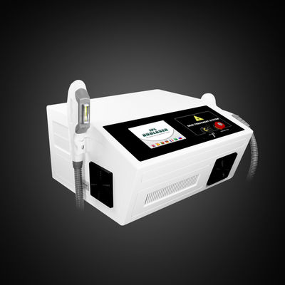 Machine faciale portative de laser Epilation de la diode 808nm de chargement initial
