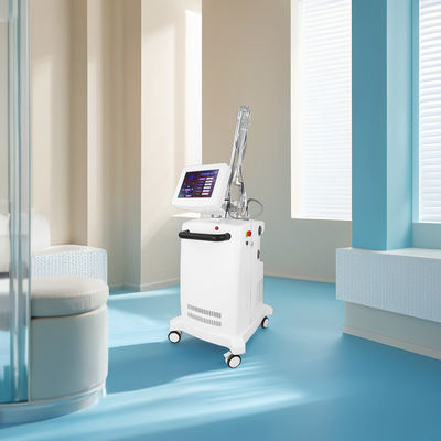 Élimination verticale des cicatrices par laser fractionné de CO2 chirurgicale professionnelle / refaçage de la peau / traitement vaginal