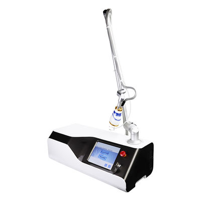 Médecine esthétique Professionnel Type de bureau Femi Lift Rajeunissement de la peau Machine laser fractionnée de CO2